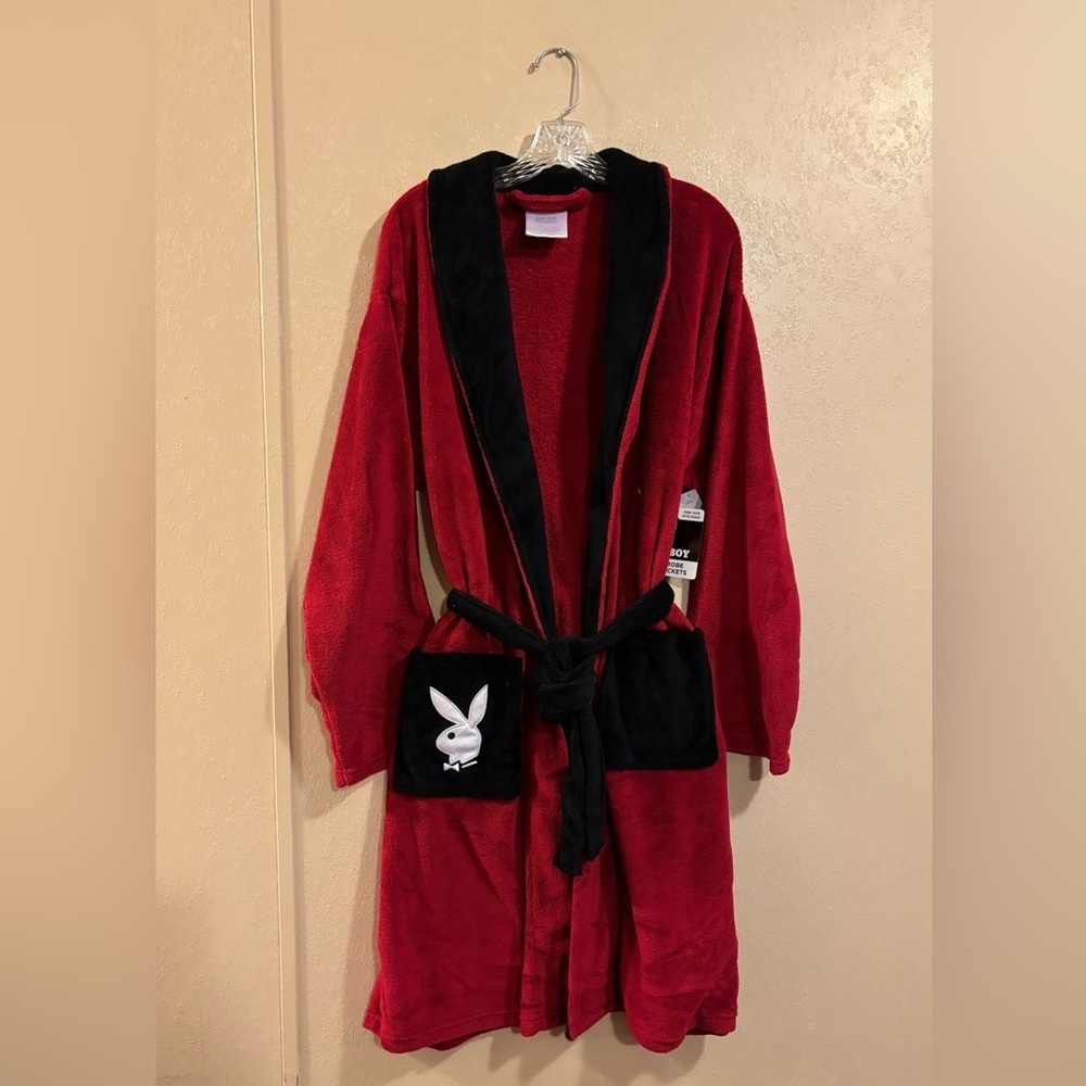 NWT PLAYBOY men’s Hugh Hefner Robe OS